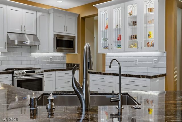 2718 Riceville Drive, Henderson, NV 89052