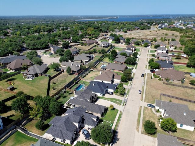 7337 Lake Rock Drive, Fort Worth, TX 76179