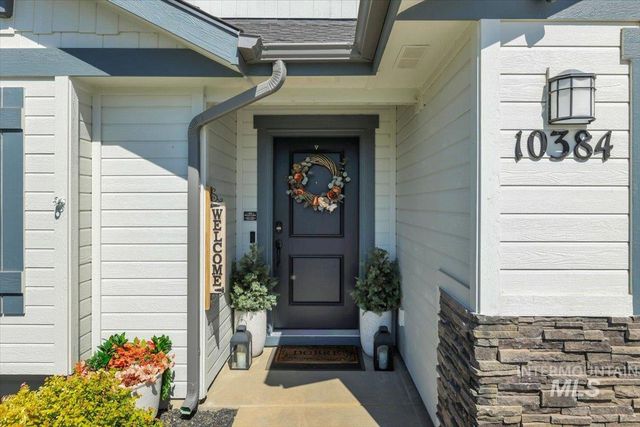 10384 Blackpool Ridge St, Nampa, ID 83687
