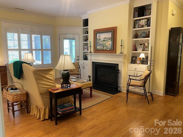 479 26th Avenue NE B, Hickory, NC 28601