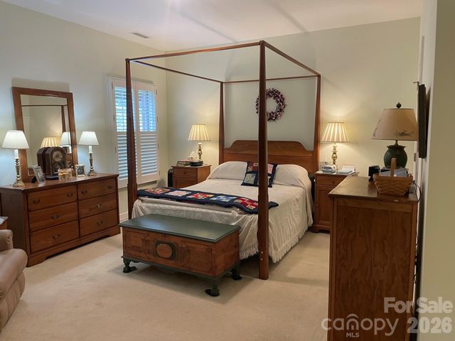479 26th Avenue NE B, Hickory, NC 28601