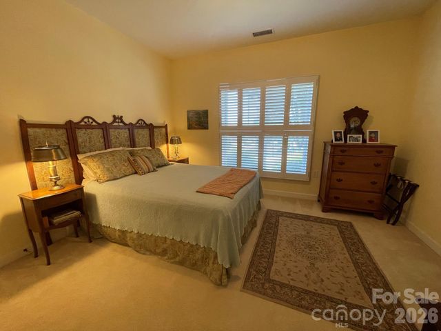 479 26th Avenue NE B, Hickory, NC 28601