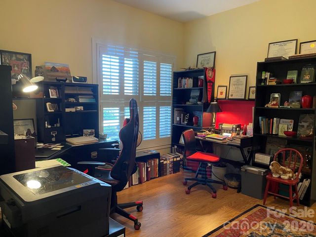 479 26th Avenue NE B, Hickory, NC 28601
