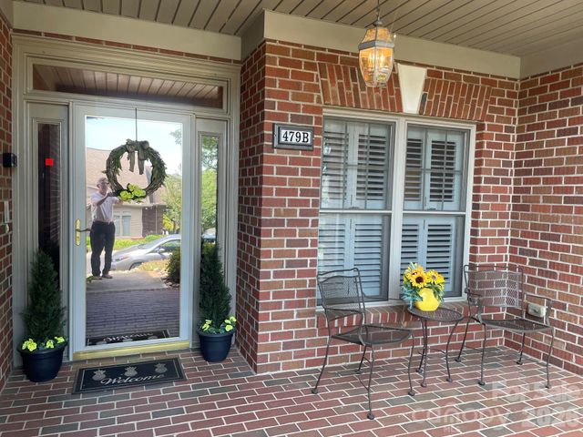 479 26th Avenue NE B, Hickory, NC 28601