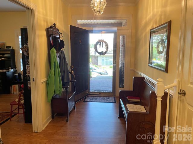 479 26th Avenue NE B, Hickory, NC 28601
