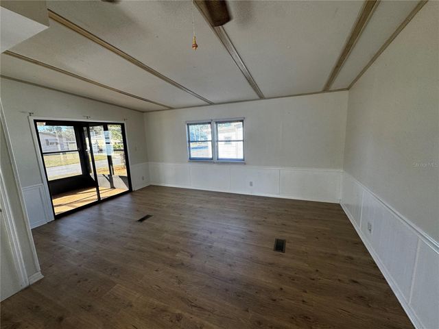 1003 OREN AVENUE, Lady Lake, FL 32159