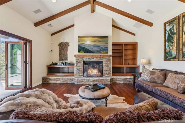191 S Fairway, Lake Arrowhead, CA 92352