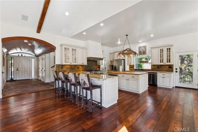 191 S Fairway, Lake Arrowhead, CA 92352