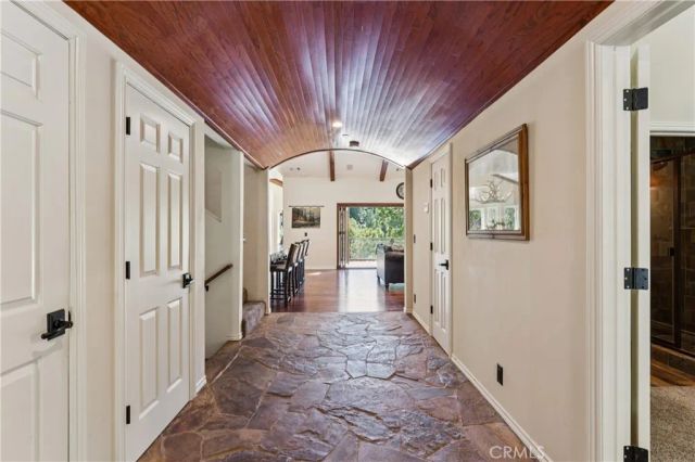191 S Fairway, Lake Arrowhead, CA 92352