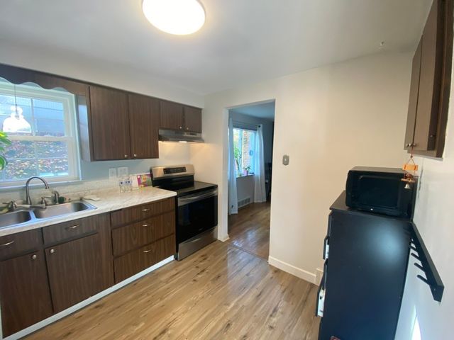 57 Seneca Dr, Mt Lebanon, PA 15228