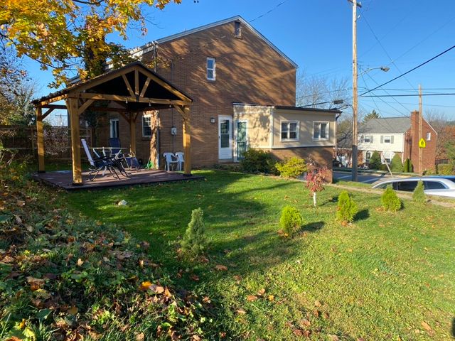 57 Seneca Dr, Mt Lebanon, PA 15228