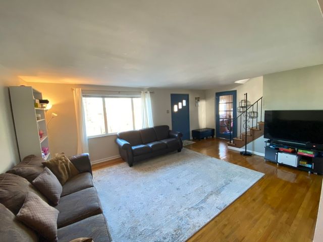 57 Seneca Dr, Mt Lebanon, PA 15228