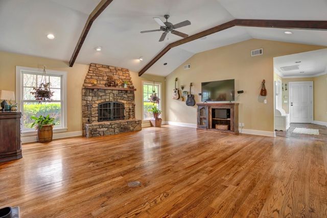 2859 Cedar Hill Drive, Fayetteville, AR 72703
