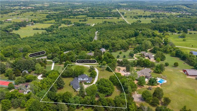 2859 Cedar Hill Drive, Fayetteville, AR 72703