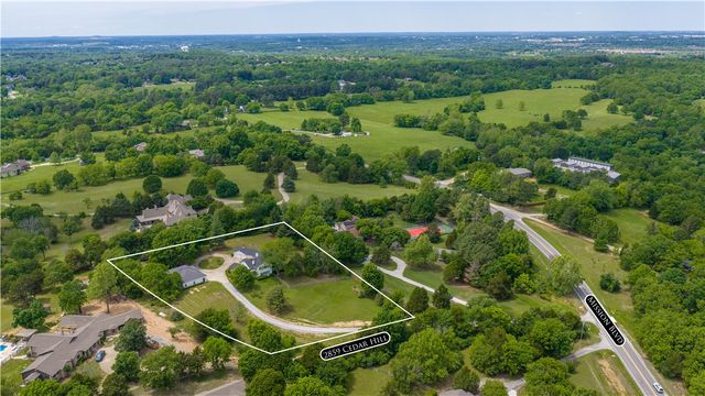2859 Cedar Hill Drive, Fayetteville, AR 72703
