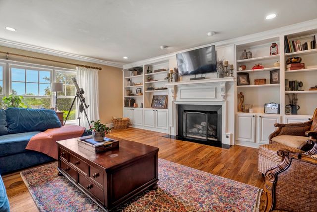 2859 Cedar Hill Drive, Fayetteville, AR 72703
