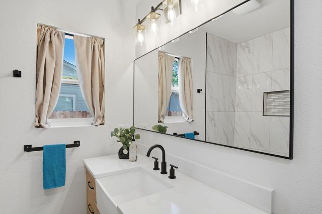 1913 S California St, Stockton, CA 95206