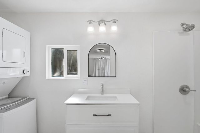 1913 S California St, Stockton, CA 95206