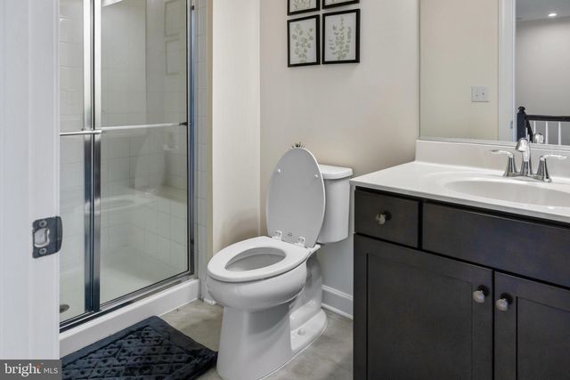 3806 RAINIER DR, Fairfax, VA 22033