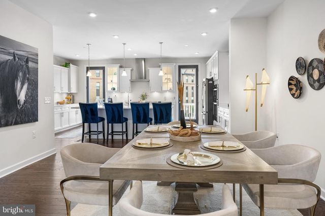 3806 RAINIER DR, Fairfax, VA 22033
