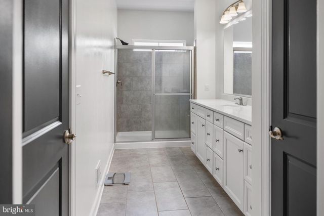 3806 RAINIER DR, Fairfax, VA 22033