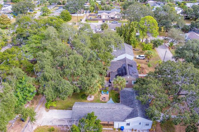 225 36TH AVENUE NE, St Petersburg, FL 33704
