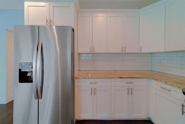 225 36TH AVENUE NE, St Petersburg, FL 33704