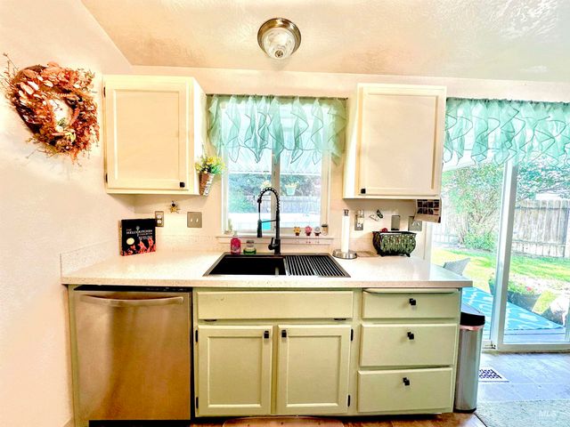 2472 N Maxie Way, Meridian, ID 83646