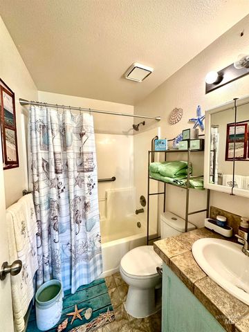 2472 N Maxie Way, Meridian, ID 83646