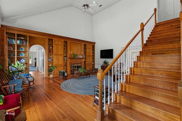 203 Azalea Way, Marshall, TX 75672