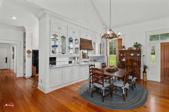 203 Azalea Way, Marshall, TX 75672
