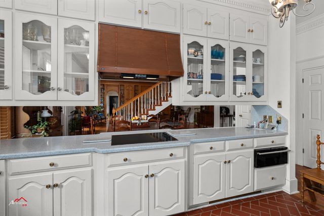 203 Azalea Way, Marshall, TX 75672