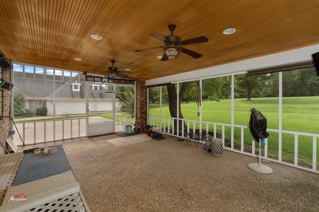 203 Azalea Way, Marshall, TX 75672