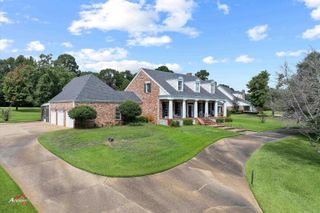 203 Azalea Way, Marshall, TX 75672