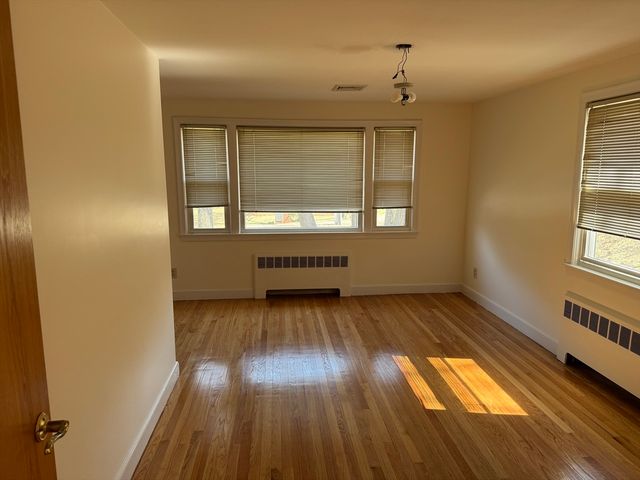 174 Forest, Waltham, MA 02452