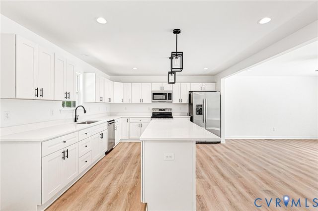 2359 N Waterside Dr, Lanexa, VA 23089