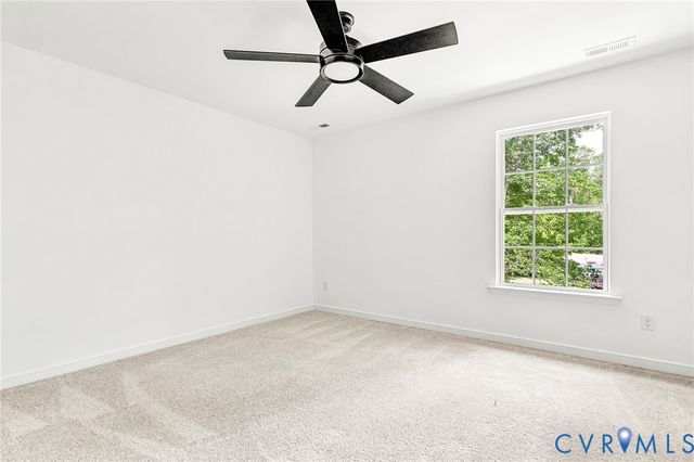 2359 N Waterside Dr, Lanexa, VA 23089