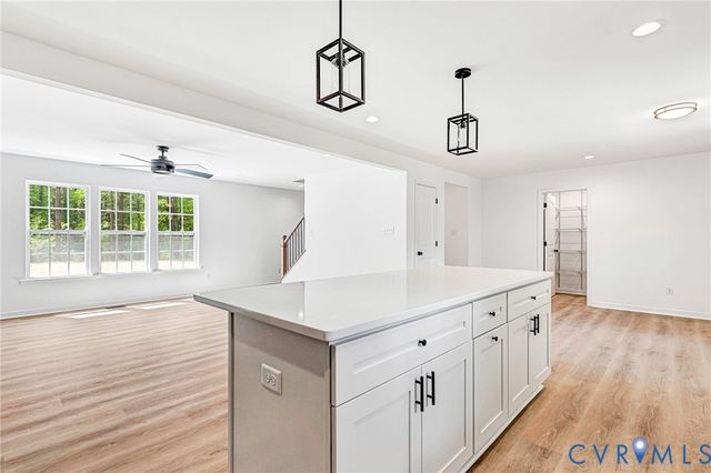 2359 N Waterside Dr, Lanexa, VA 23089