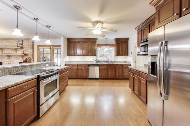 6670 HORSESHOE DR, La Plata, MD 20646
