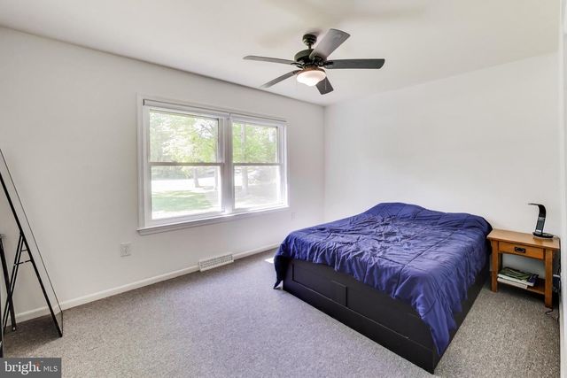 6670 HORSESHOE DR, La Plata, MD 20646