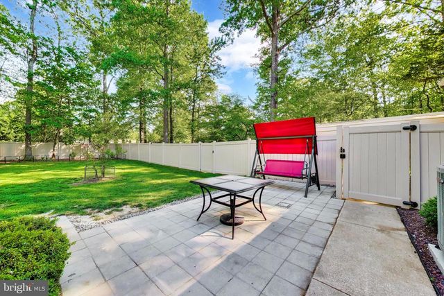 6670 HORSESHOE DR, La Plata, MD 20646