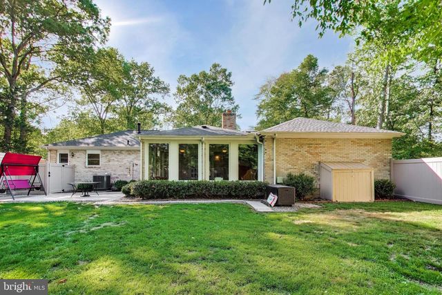 6670 HORSESHOE DR, La Plata, MD 20646