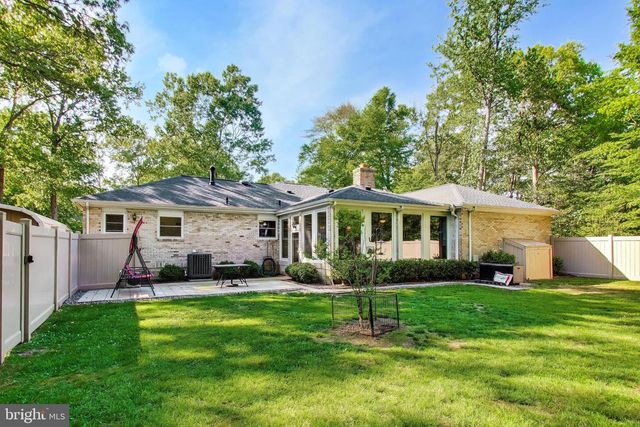 6670 HORSESHOE DR, La Plata, MD 20646