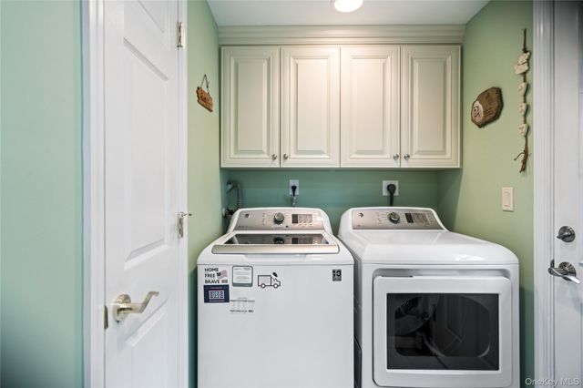16 Bruce Drive, South Setauket, NY 11720