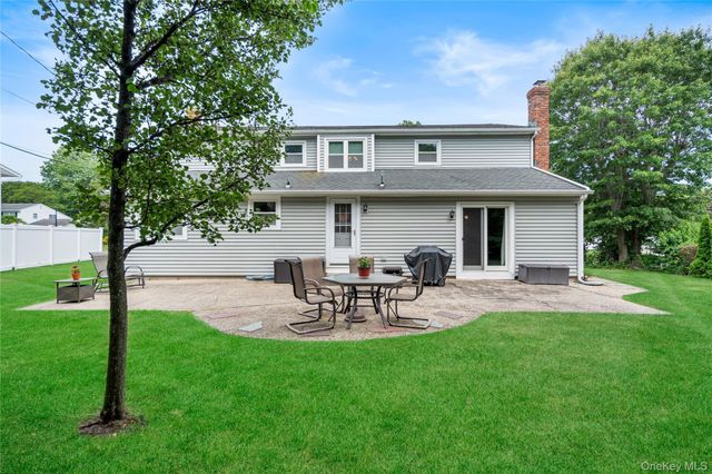 16 Bruce Drive, South Setauket, NY 11720