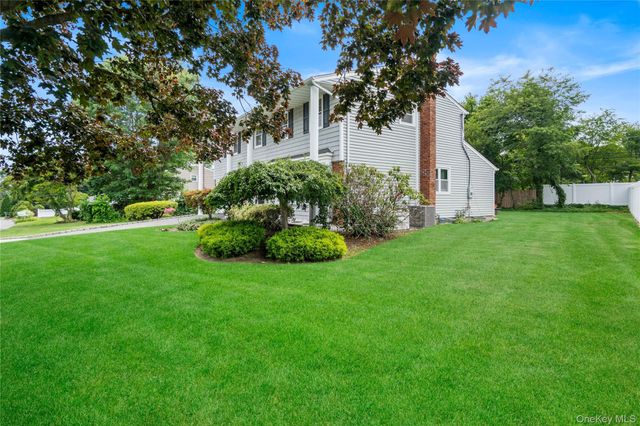 16 Bruce Drive, South Setauket, NY 11720