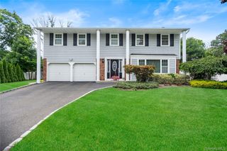 16 Bruce Drive, South Setauket, NY 11720