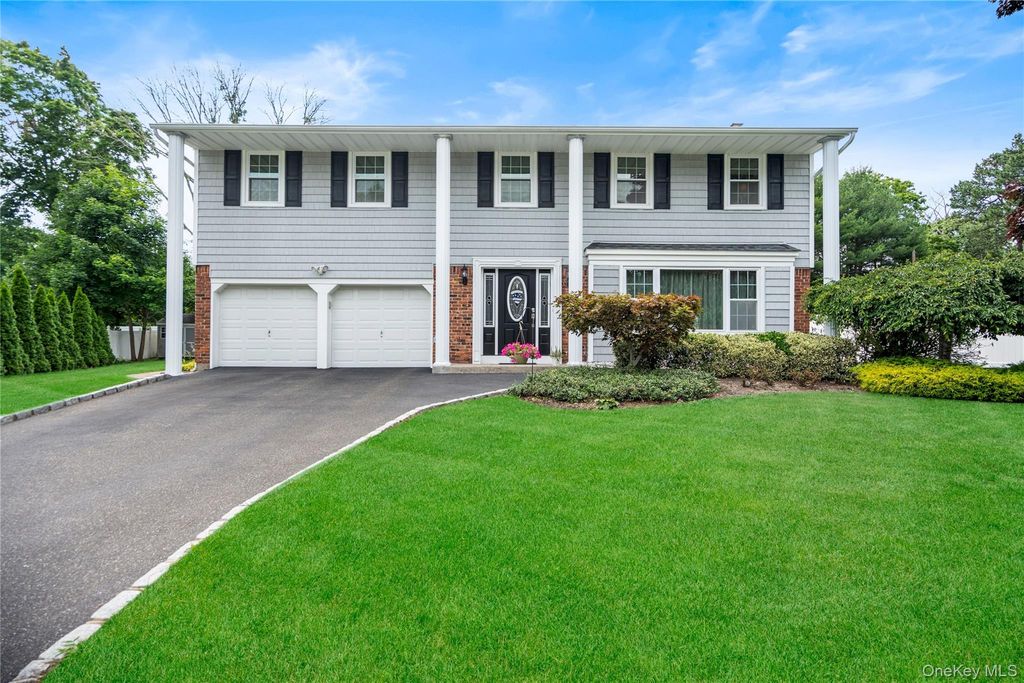 16 Bruce Drive, South Setauket, NY 11720