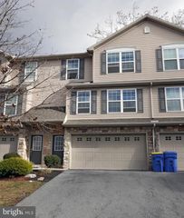 9063 JOYCE LN, Hummelstown, PA 17036