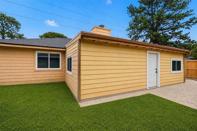 9114 Golden Sunshine Drive, Houston, TX 77064